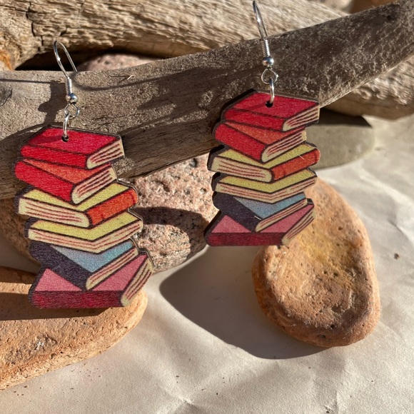 Dangling earrings book lovers bookeorms teacher’s day graduation gift - Picture 7 of 7
